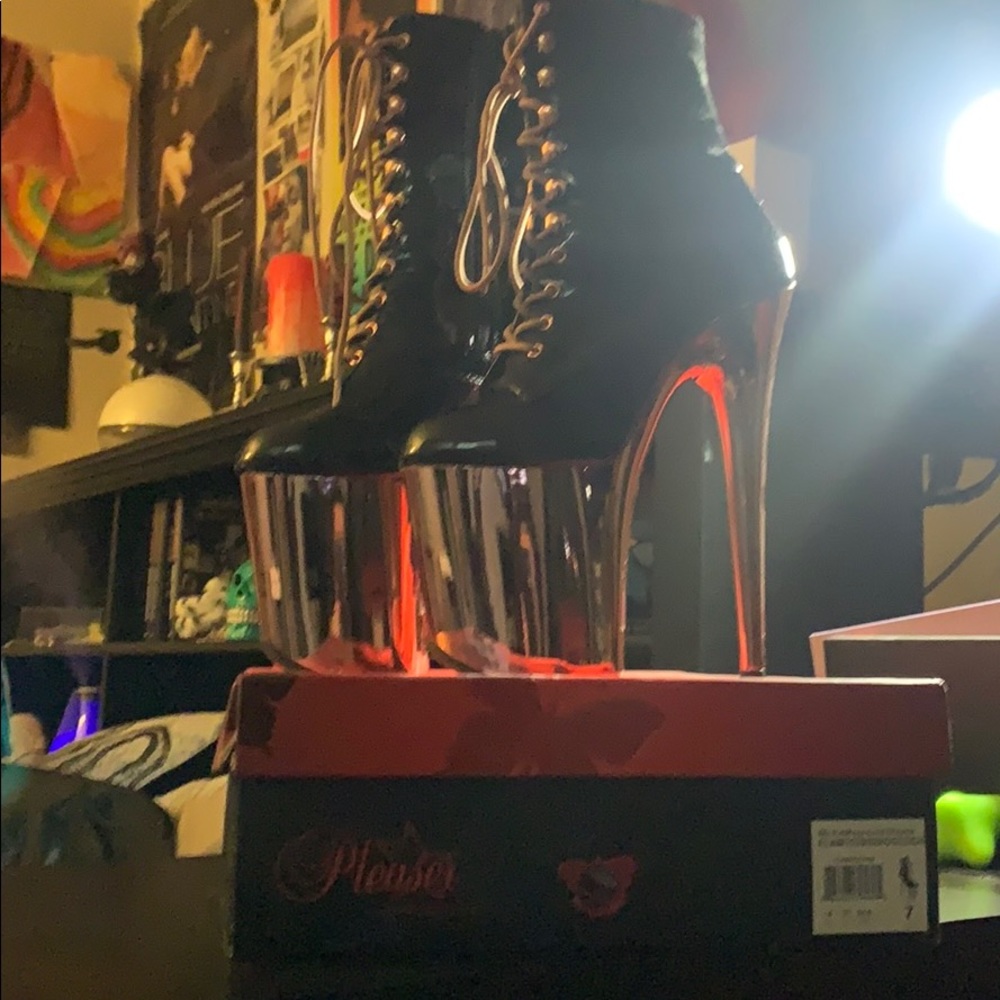 Pleaser Flamingo Rose Gold Ankle Boots